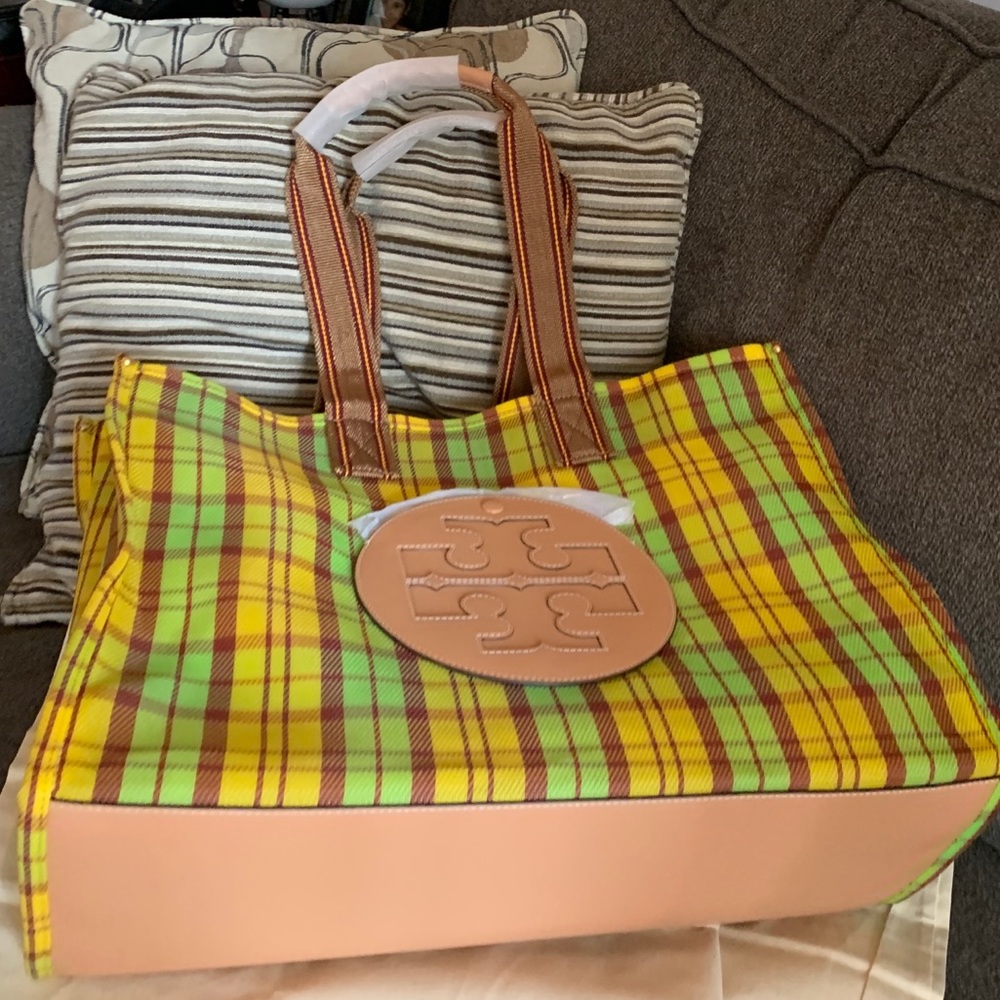 Authentic TORY BURCH Leather/Mesh Logo tote - Picture 11 of 14